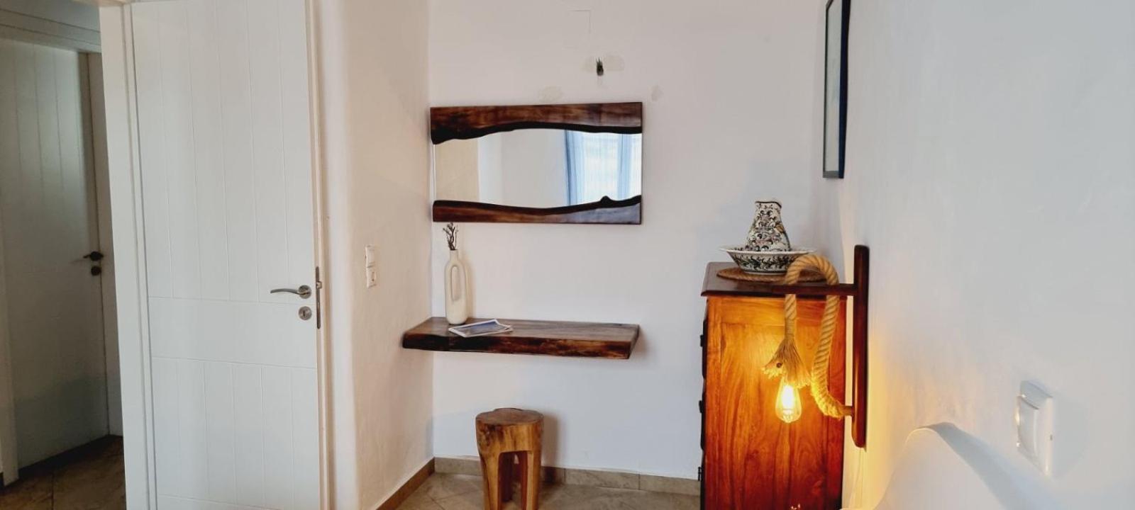 Syros Apartments Suites Chryssonisos Kini Exterior foto